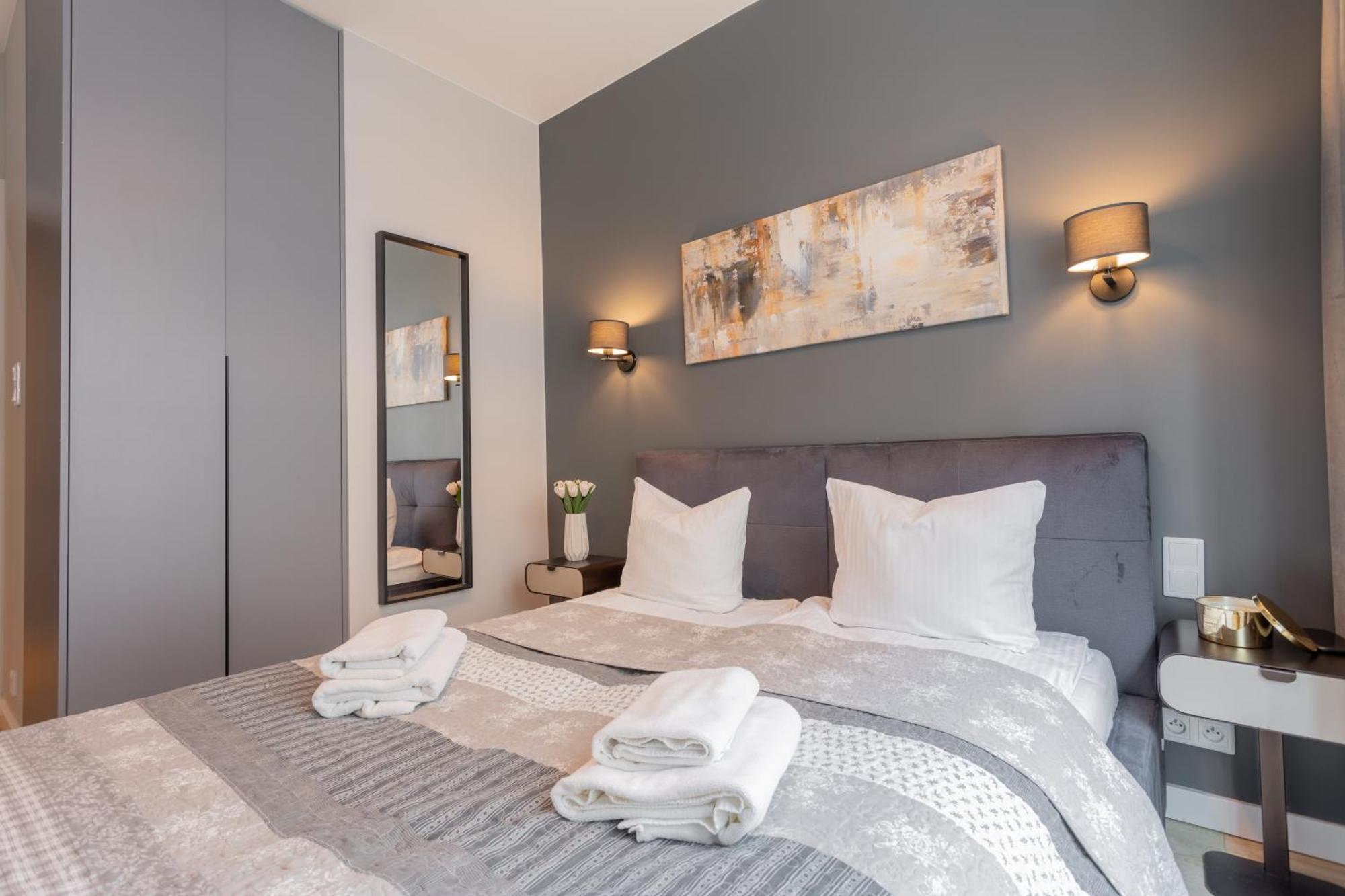 Golden Apartments Warsaw - Luxury Building With Terrace On The Roof - Sienna Str Bagian luar foto